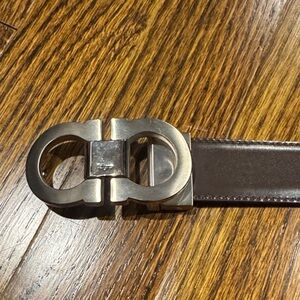 Reversible Salvatore Ferragamo Brown Leather Belt with Double-Gold Tone Buckle